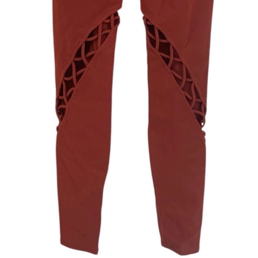ALO Women’s Brick Red Leggings - Picture 4 of 7